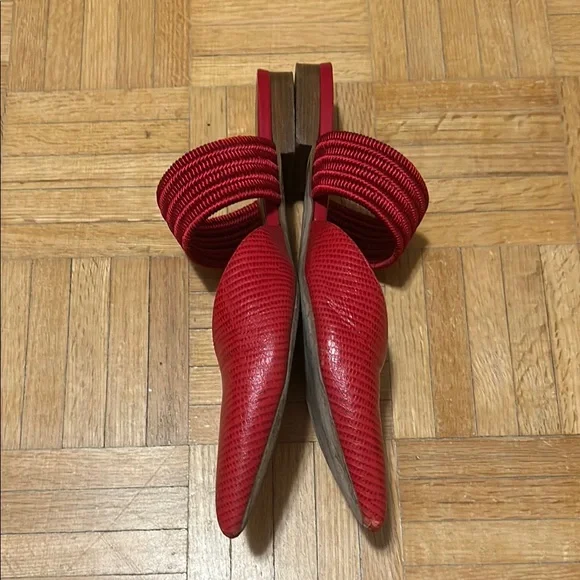 Malone - Picture 2 of 13